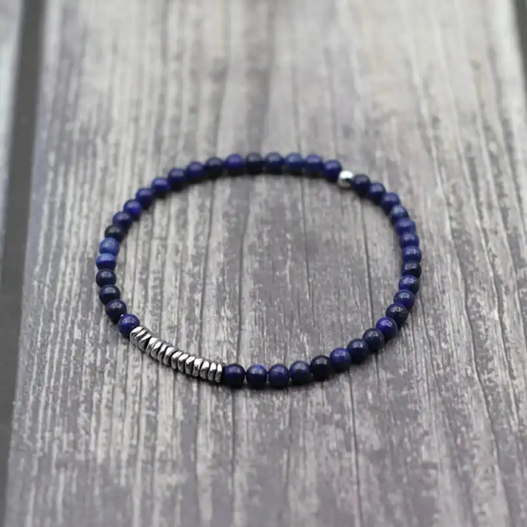 Tidløst armbånd af lavasten